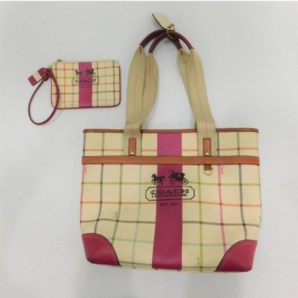 Coach bag, wallet/wristlet, and dustbag set